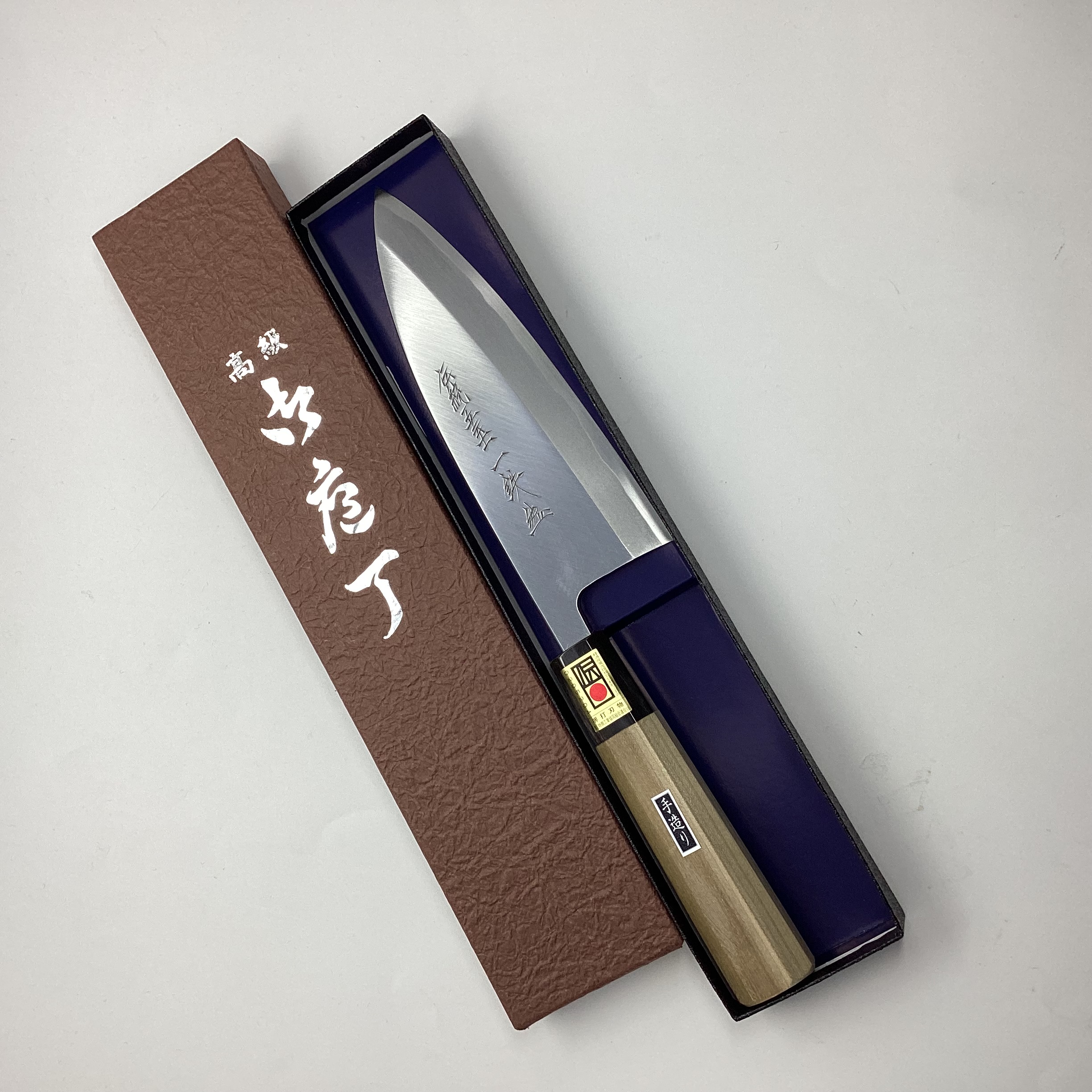 伊野忠刃物製作所】24 菊一鉄 出刃包丁 165mm 安来白二鋼 水牛柄｜堺伝