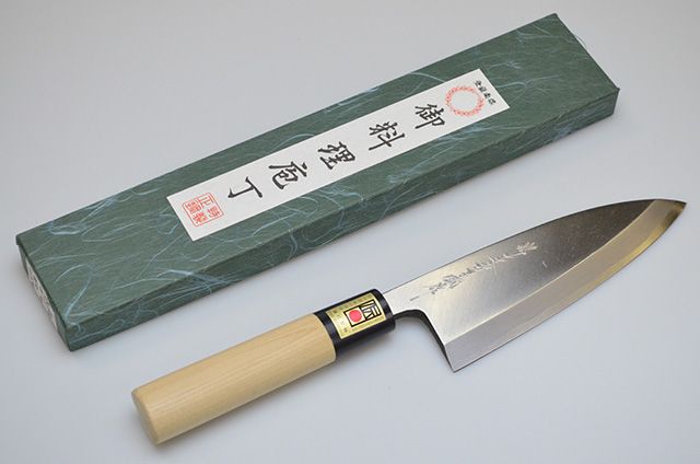 ☆新品☆堺打刃物白二鋼出刃包丁150mm水牛柄マチ磨き裏押し加工化粧